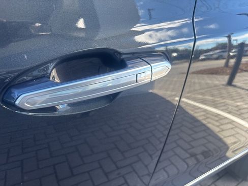 Used 2023 Cadillac XT5 Luxury image 6