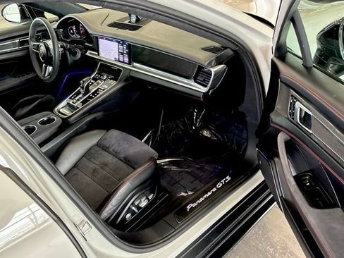 Used 2019 Porsche Panamera GTS AWD/4WD image 35