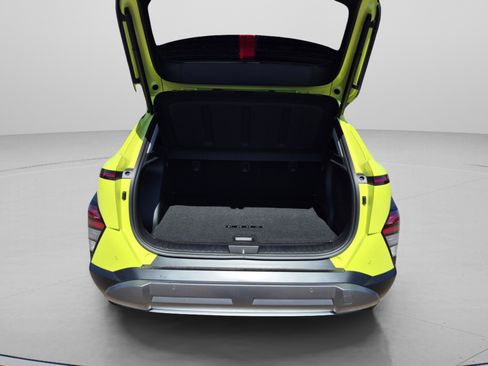 New 2026 Hyundai Kona Limited FWD image 9