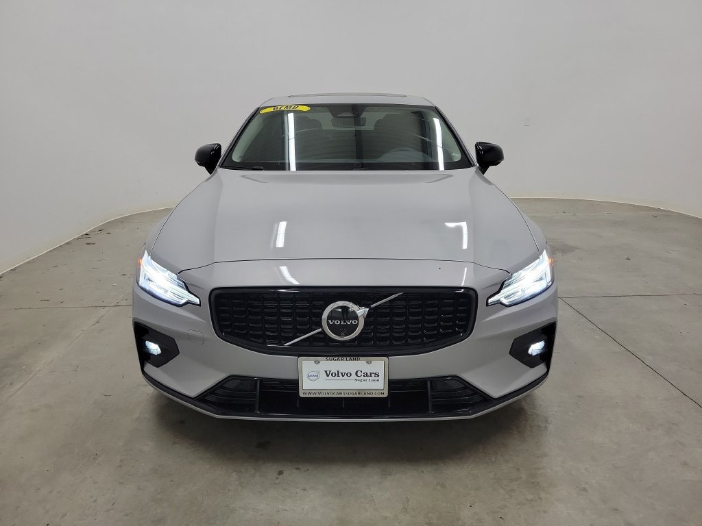 Used 2025 Volvo S60 B5 Plus w/ Protection Package Premier FWD image 2