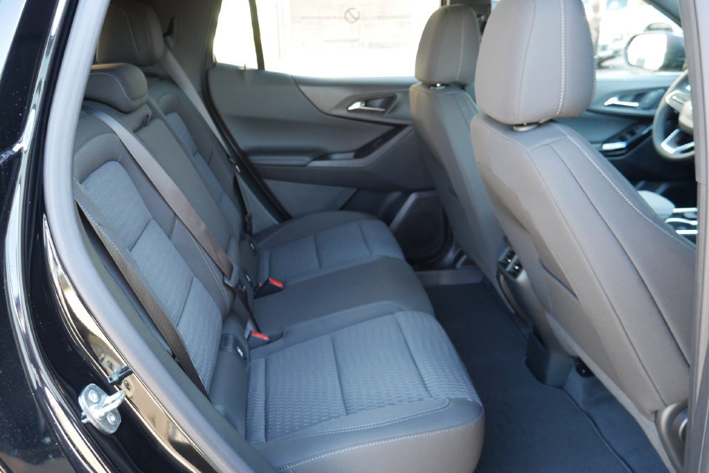 New 2027 Chevrolet Equinox LT AWD/4WD image 12