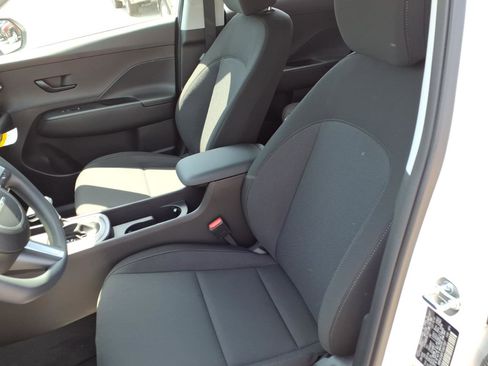 New 2026 Hyundai Kona SE FWD image 9