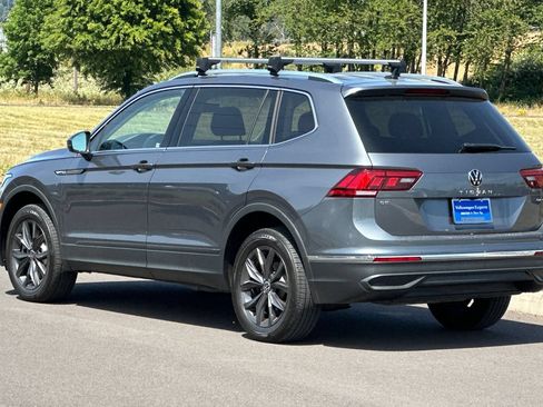 Used 2022 Volkswagen Tiguan SE AWD/4WD image 5