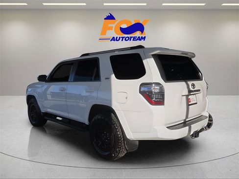 Certified 2020 Toyota 4Runner SR5 Premium image 3