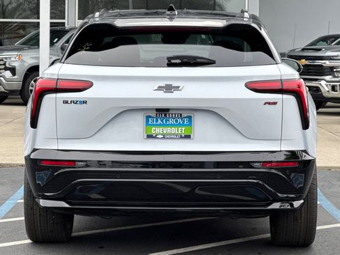 New 2026 Chevrolet Blazer EV RS image 4