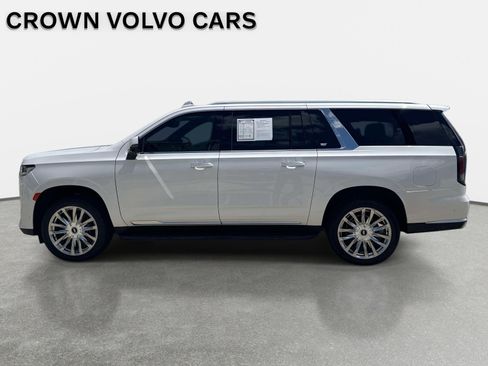 Used 2022 Cadillac Escalade ESV Premium Luxury w/ Performance Package AWD/4WD image 8