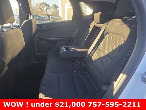 Used 2025 Ford Escape Active image 11