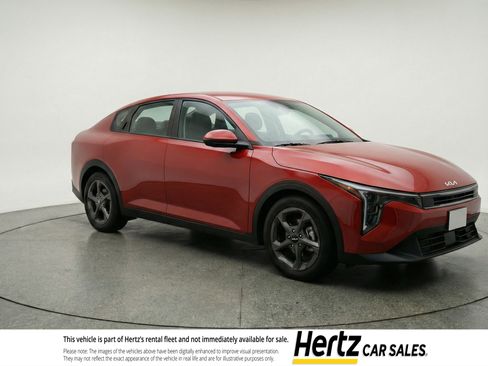 Used 2025 Kia K4 FWD image 1
