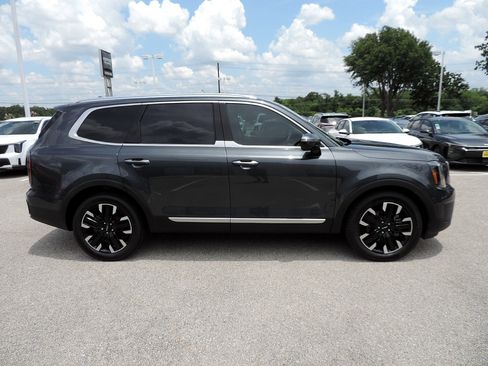 Used 2023 Kia Telluride SX Prestige AWD/4WD image 4