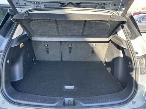 Used 2025 Buick Encore GX Avenir w/ Avenir Technology Package image 18