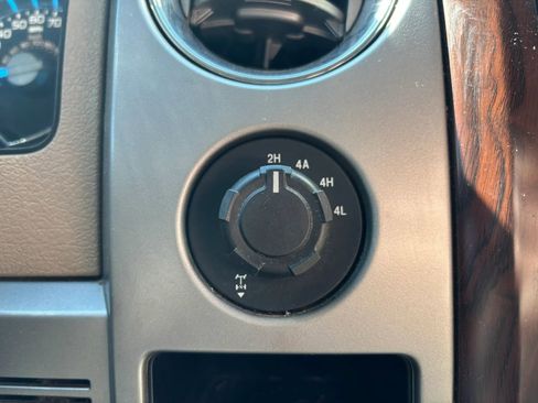 Used 2012 Ford F150 Lariat image 22