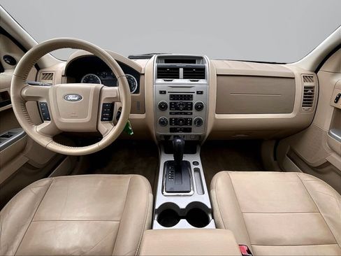 Used 2011 Ford Escape XLT w/ 203A Rapid Spec Order Code AWD/4WD image 7
