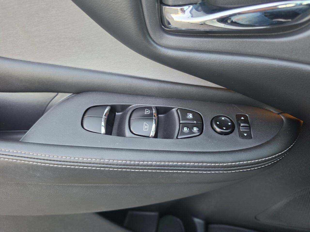 Used 2019 Nissan Murano SL AWD/4WD image 18
