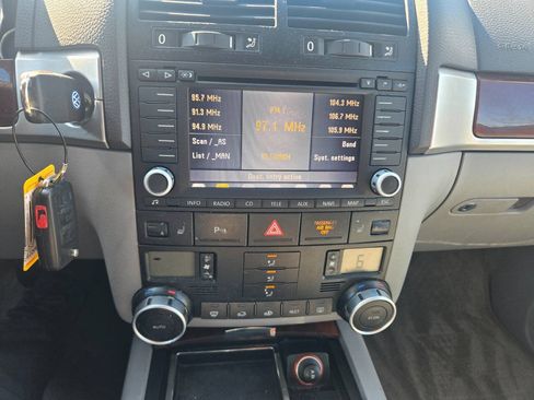Used 2005 Volkswagen Touareg V6 AWD/4WD image 61
