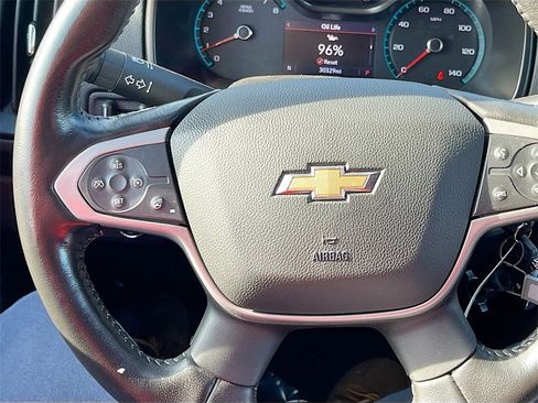 Used 2022 Chevrolet Colorado ZR2 w/ ZR2 Midnight Special Edition image 11