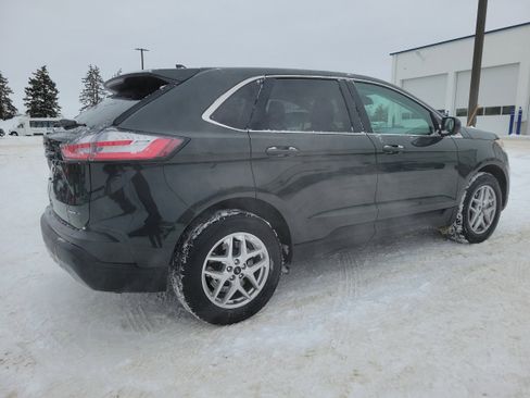 Used 2024 Ford Edge SEL w/ Convenience Package image 4
