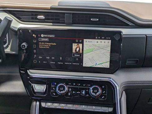 New 2026 GMC Sierra 2500 Denali w/ Denali Reserve Package AWD/4WD image 19