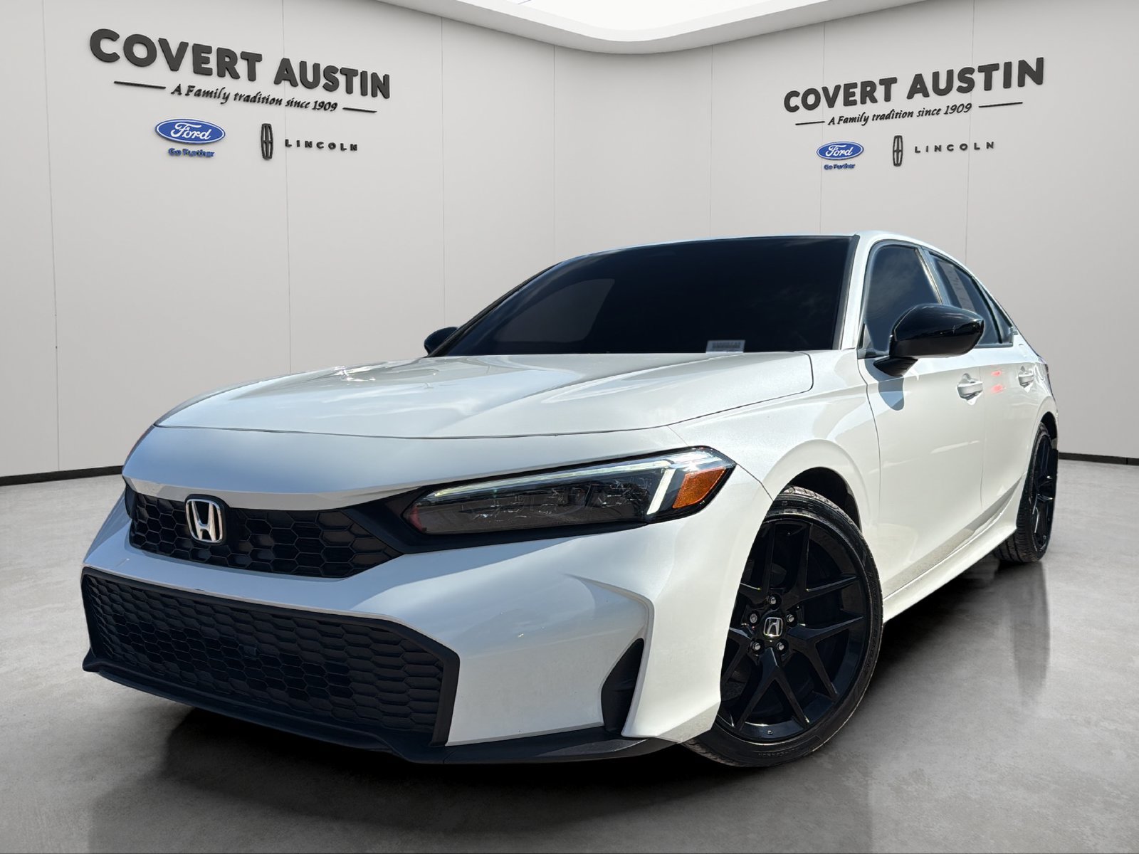 Used 2025 Honda Civic Sport image 1