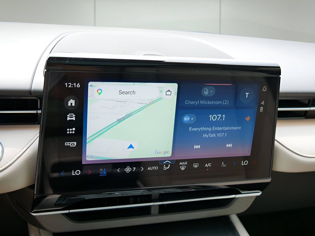 Used 2025 Lincoln Nautilus Reserve AWD/4WD image 23