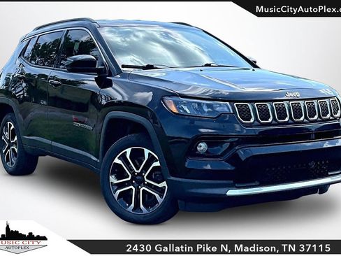 Used 2023 Jeep Compass Limited AWD/4WD image 1
