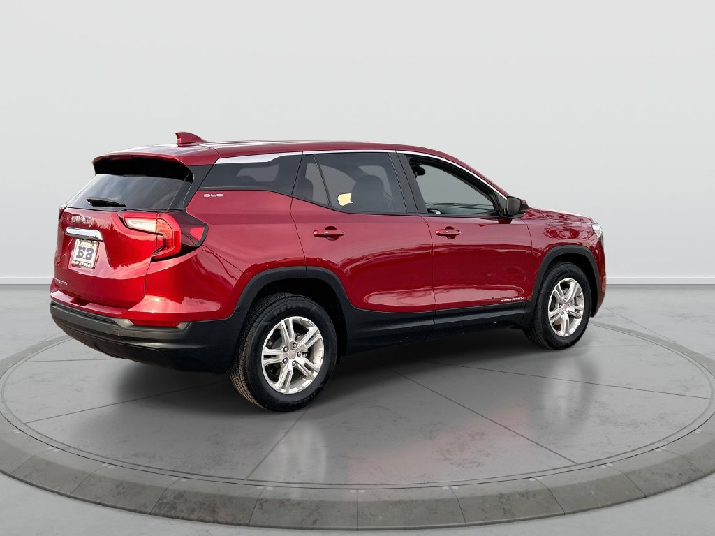 Used 2023 GMC Terrain SLE FWD image 8