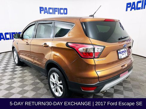 Used 2017 Ford Escape SE w/ SE Cold Weather Package image 6