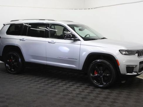 Used 2021 Jeep Grand Cherokee L Limited AWD/4WD image 1