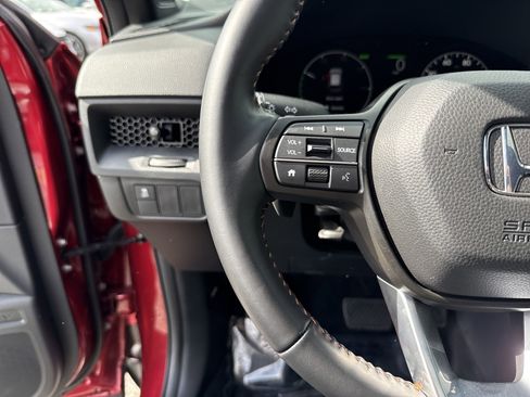 Used 2025 Honda CR-V Sport image 19