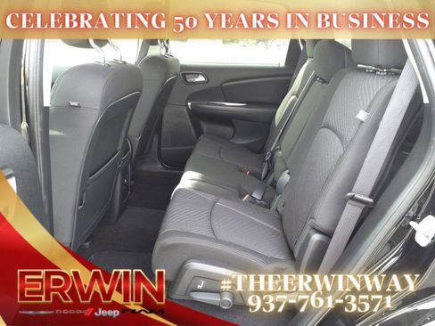 Used 2016 Dodge Journey SXT w/ Comfort/Convenience Group image 30