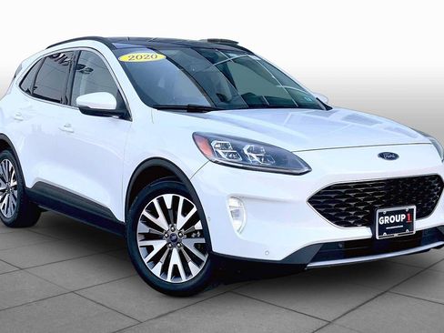 Used 2020 Ford Escape Titanium FWD image 3