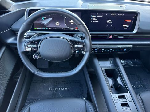 Used 2025 Hyundai Ioniq 6 SEL image 14