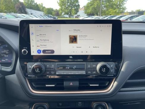 Certified 2024 Toyota Grand Highlander AWD Hybrid image 17
