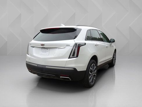 Certified 2023 Cadillac XT5 Sportv w/ Technology Package AWD/4WD image 5