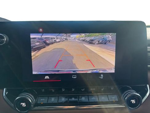 Used 2024 GMC Canyon AT4 w/ AT4 Premium Package image 28