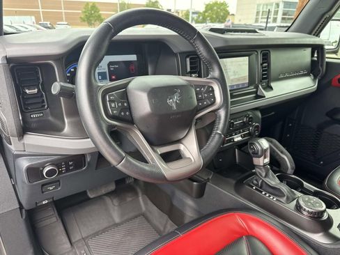 Used 2023 Ford Bronco Big Bend w/ Sasquatch Package AWD/4WD image 19