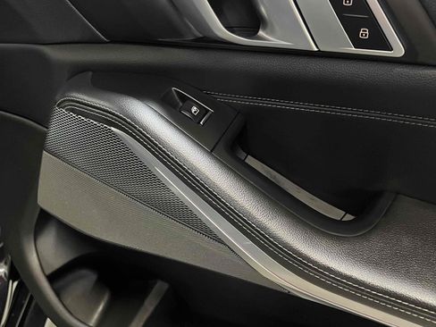 Used 2020 BMW X5 sDrive40i w/ M Sport Package image 73