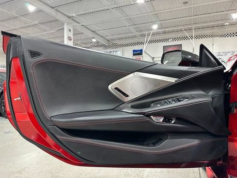 Used 2022 Chevrolet Corvette Stingray Premium Conv w/ Z51 Performance Package RWD image 16