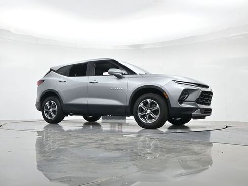 Used 2024 Chevrolet Blazer LT w/ LPO, Floor Liner Package FWD image 32