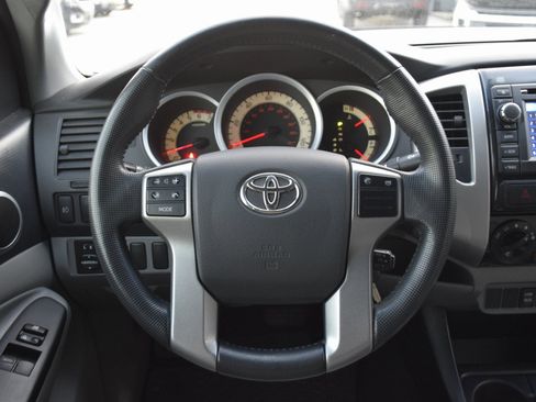 Used 2013 Toyota Tacoma PreRunner image 11