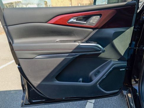 Used 2024 Chevrolet Traverse RS w/ LPO, Floor Liner Package image 17