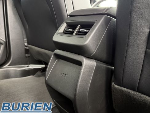 New 2026 Chevrolet Equinox EV LT image 26