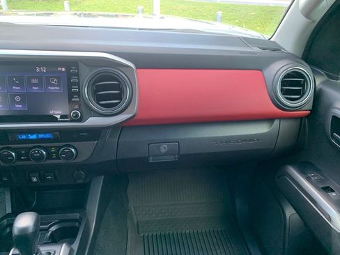 Used 2023 Toyota Tacoma SR5 w/ Technology Package AWD/4WD image 20