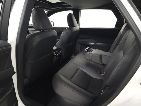 Used 2024 Lexus RX 350 Premium w/ Convenience Package AWD/4WD image 32