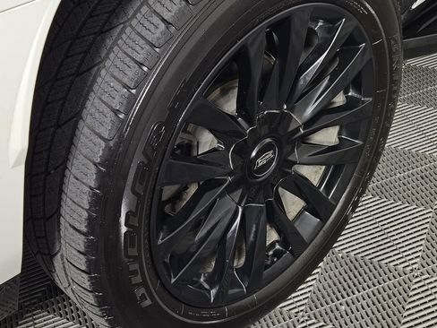 Used 2022 Cadillac Escalade ESV Premium Luxury AWD/4WD image 5