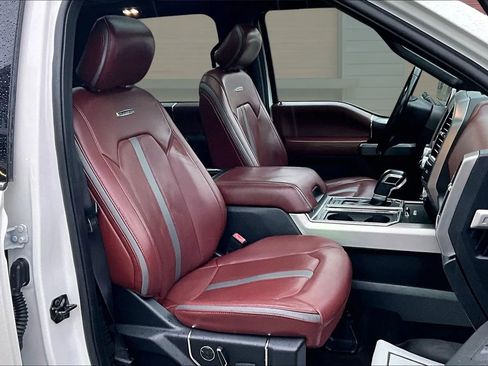 Used 2018 Ford F150 Platinum w/ Equipment Group 701A Luxury image 7