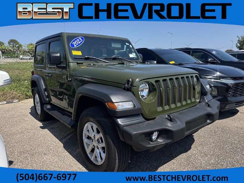 Used 2023 Jeep Wrangler Sport AWD/4WD image 1