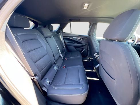 Used 2025 Chevrolet Blazer EV LT FWD image 25