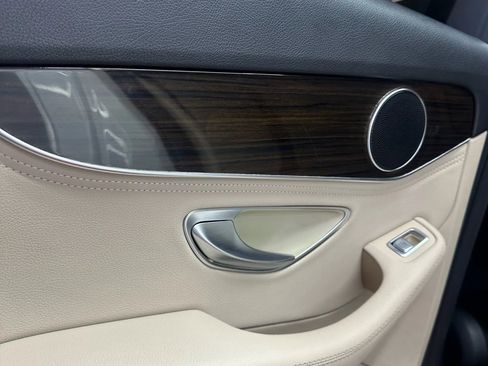 Used 2015 Mercedes-Benz C 300 Sedan image 21