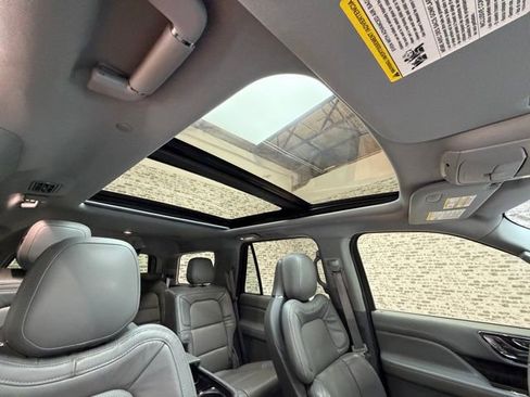 Used 2020 Lincoln Navigator Reserve w/ Luxury Package AWD/4WD image 10