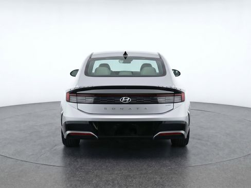 Used 2025 Hyundai Sonata SEL FWD image 7